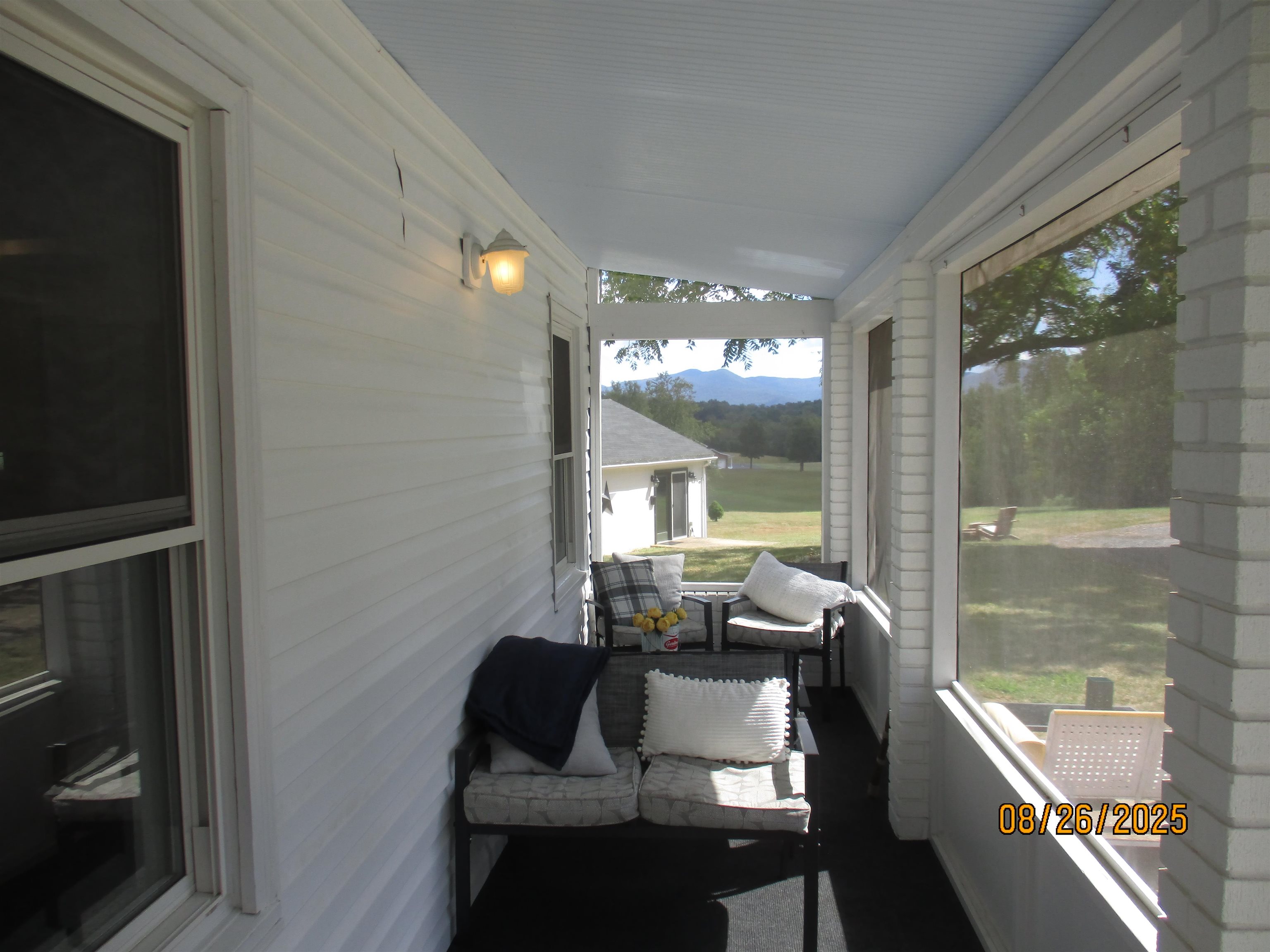 634 NEW HOPE AND CRIMORA RD, FORT DEFIANCE, Virginia 24437, 3 Bedrooms Bedrooms, ,2 BathroomsBathrooms,Residential,Farm Living with Mountian Views at its best !!!,634 NEW HOPE AND CRIMORA RD,668380 MLS # 668380