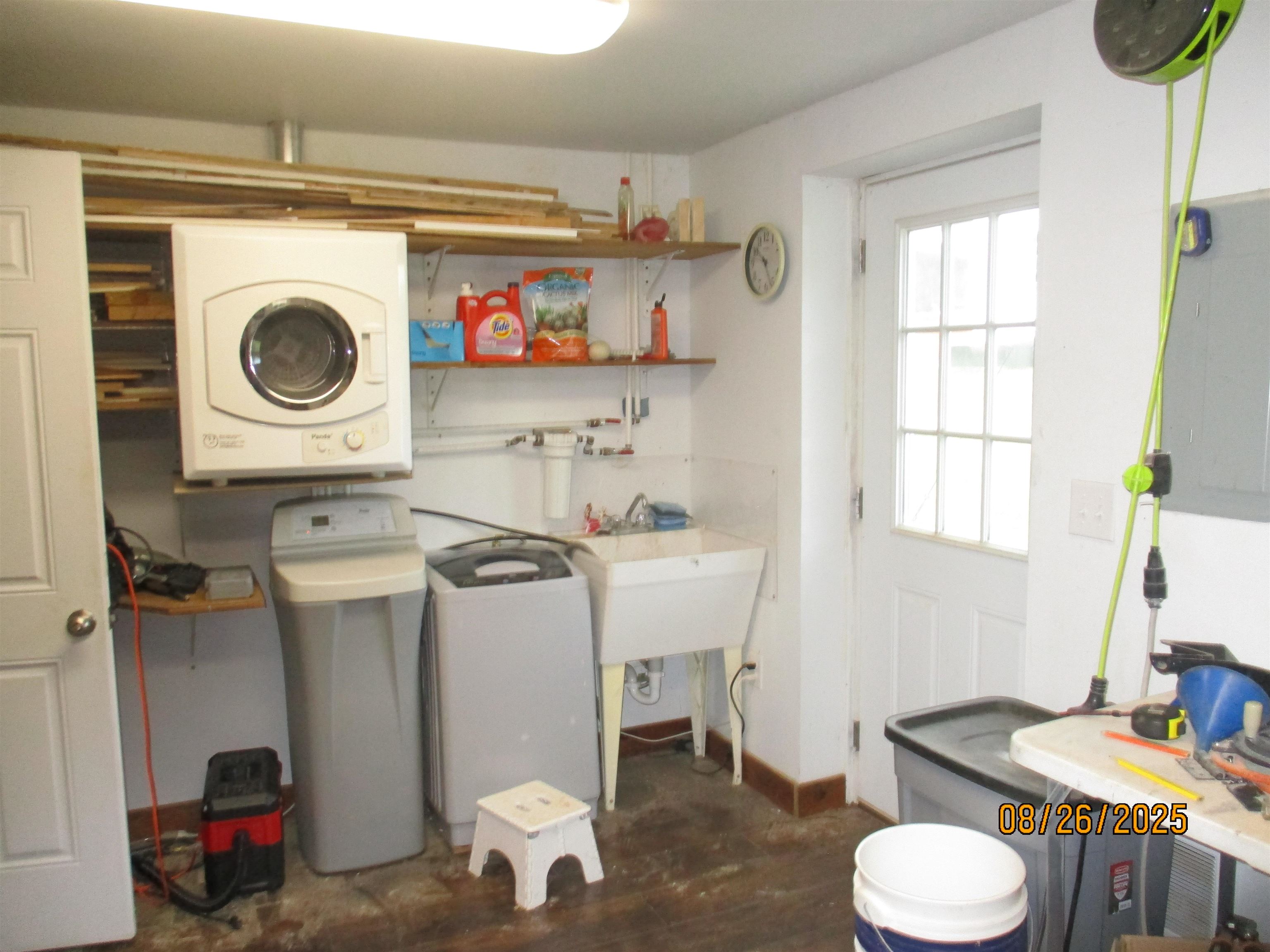 634 NEW HOPE AND CRIMORA RD, FORT DEFIANCE, Virginia 24437, 3 Bedrooms Bedrooms, ,2 BathroomsBathrooms,Residential,Farm Living with Mountian Views at its best !!!,634 NEW HOPE AND CRIMORA RD,668380 MLS # 668380