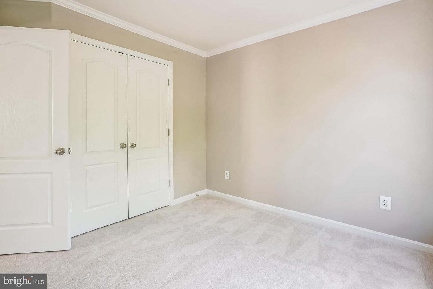 26096 FLINTONBRIDGE DR, CHANTILLY, Virginia 20152, 4 Bedrooms Bedrooms, ,3 BathroomsBathrooms,Residential,For sale,26096 FLINTONBRIDGE DR,VALO2103062 MLS # VALO2103062