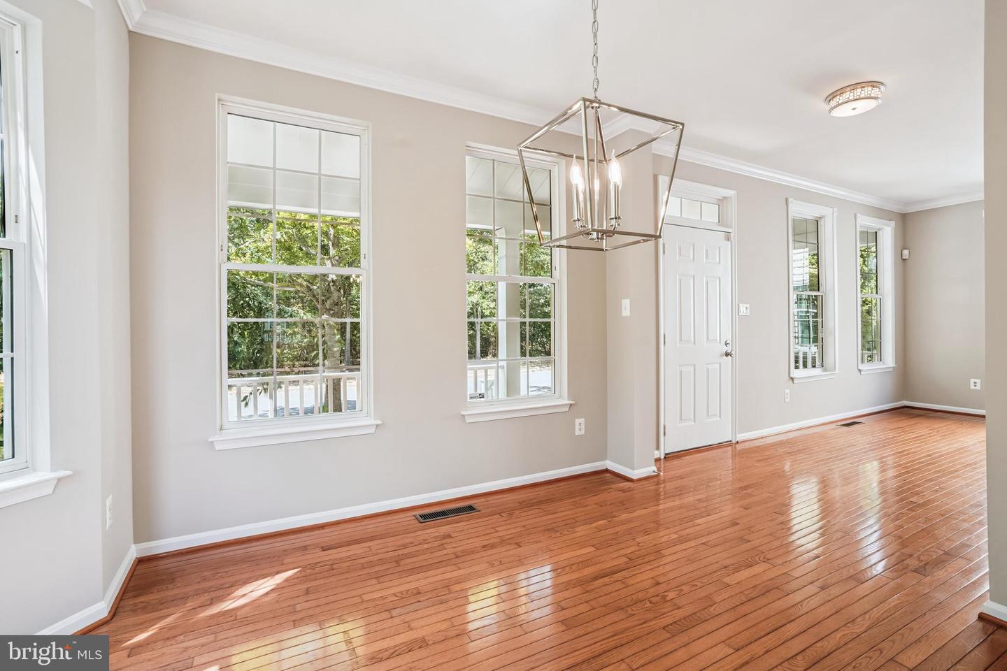 26096 FLINTONBRIDGE DR, CHANTILLY, Virginia 20152, 4 Bedrooms Bedrooms, ,3 BathroomsBathrooms,Residential,For sale,26096 FLINTONBRIDGE DR,VALO2103062 MLS # VALO2103062