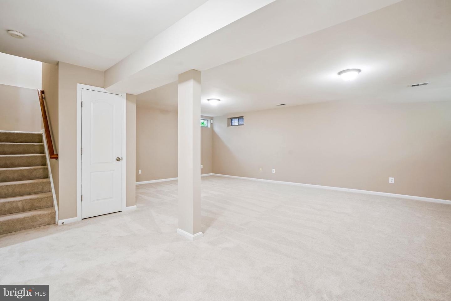 26096 FLINTONBRIDGE DR, CHANTILLY, Virginia 20152, 4 Bedrooms Bedrooms, ,3 BathroomsBathrooms,Residential,For sale,26096 FLINTONBRIDGE DR,VALO2103062 MLS # VALO2103062
