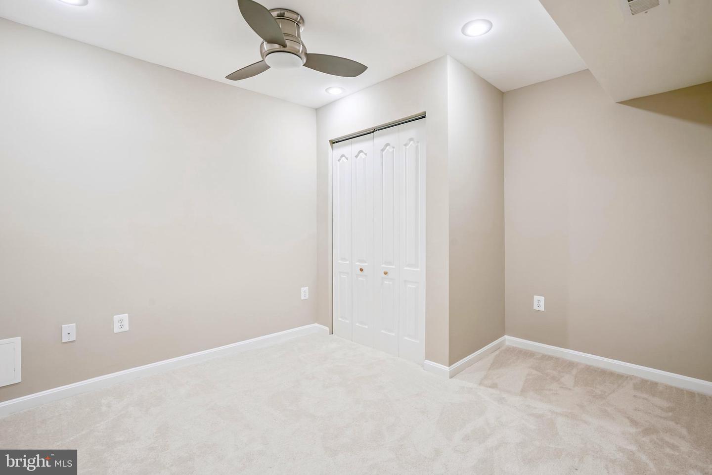 26096 FLINTONBRIDGE DR, CHANTILLY, Virginia 20152, 4 Bedrooms Bedrooms, ,3 BathroomsBathrooms,Residential,For sale,26096 FLINTONBRIDGE DR,VALO2103062 MLS # VALO2103062