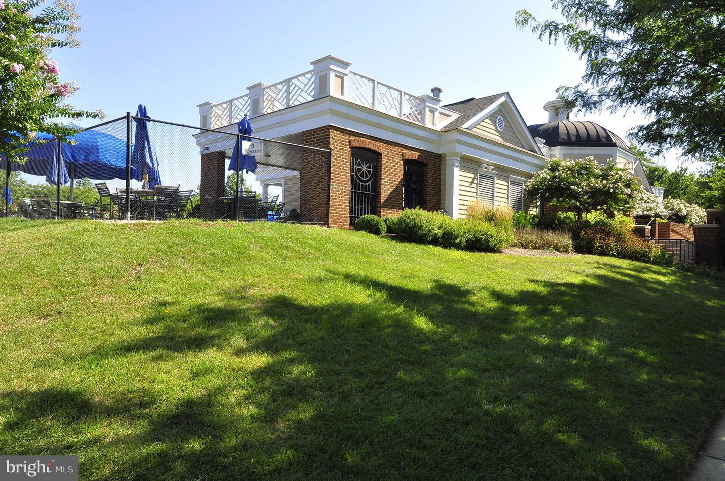 26096 FLINTONBRIDGE DR, CHANTILLY, Virginia 20152, 4 Bedrooms Bedrooms, ,3 BathroomsBathrooms,Residential,For sale,26096 FLINTONBRIDGE DR,VALO2103062 MLS # VALO2103062