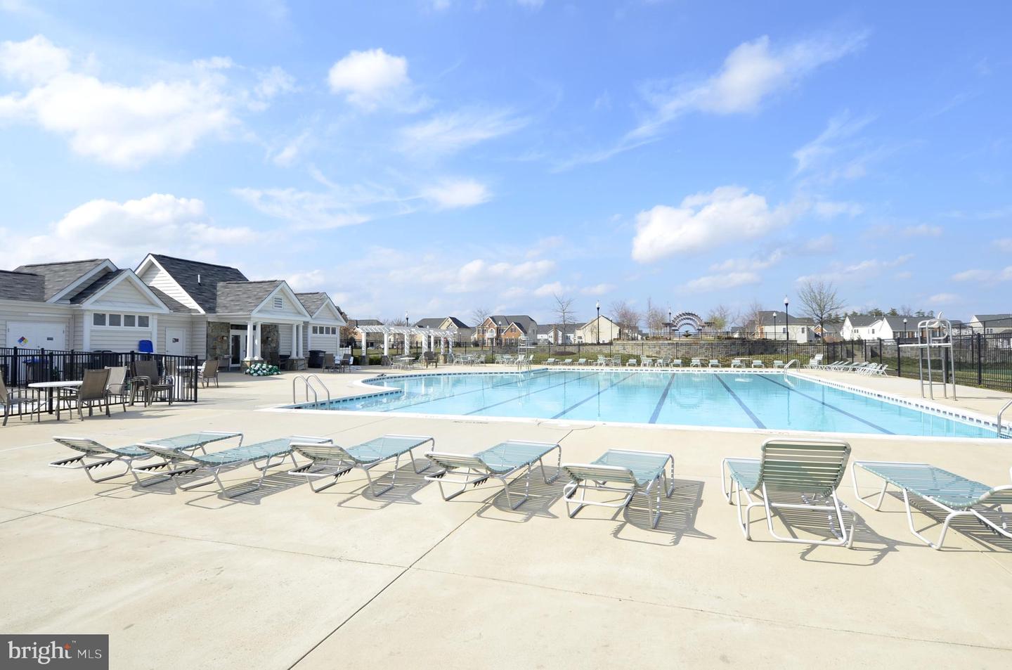 26096 FLINTONBRIDGE DR, CHANTILLY, Virginia 20152, 4 Bedrooms Bedrooms, ,3 BathroomsBathrooms,Residential,For sale,26096 FLINTONBRIDGE DR,VALO2103062 MLS # VALO2103062