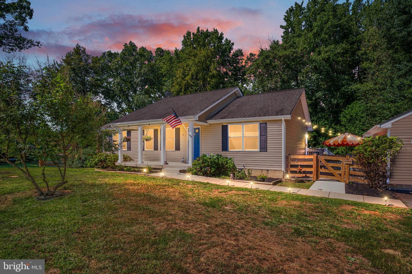 13668 POST OAK RD, SPOTSYLVANIA, Virginia 22551, 4 Bedrooms Bedrooms, ,3 BathroomsBathrooms,Residential,For sale,13668 POST OAK RD,VASP2034902 MLS # VASP2034902