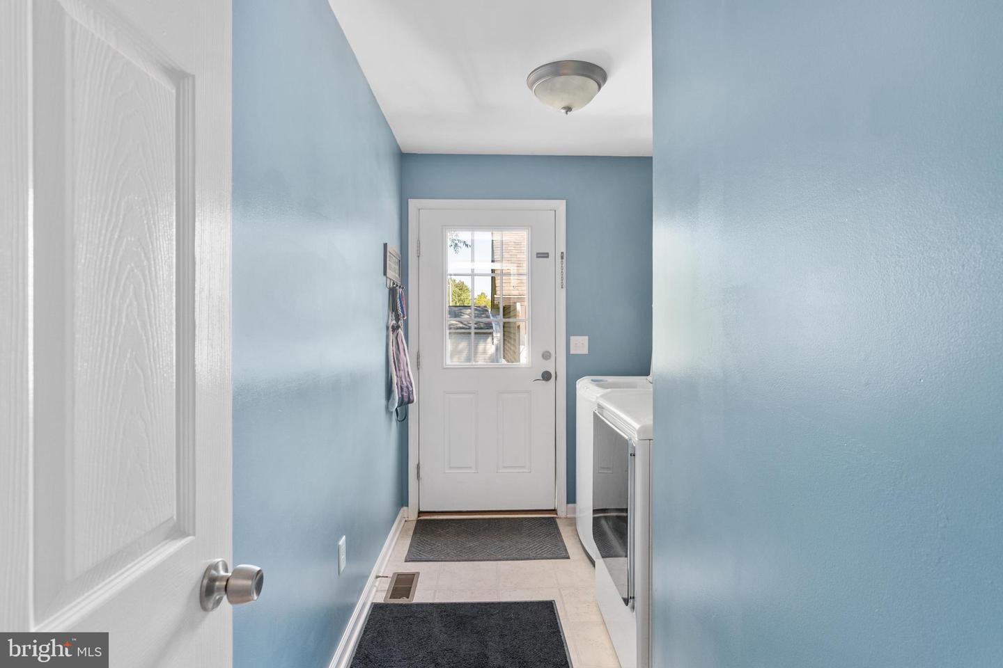 13668 POST OAK RD, SPOTSYLVANIA, Virginia 22551, 4 Bedrooms Bedrooms, ,3 BathroomsBathrooms,Residential,For sale,13668 POST OAK RD,VASP2034902 MLS # VASP2034902