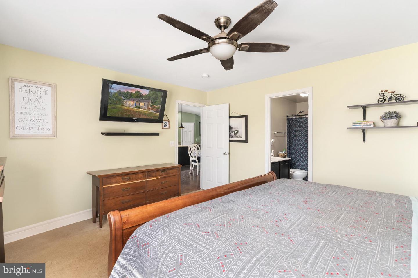 13668 POST OAK RD, SPOTSYLVANIA, Virginia 22551, 4 Bedrooms Bedrooms, ,3 BathroomsBathrooms,Residential,For sale,13668 POST OAK RD,VASP2034902 MLS # VASP2034902