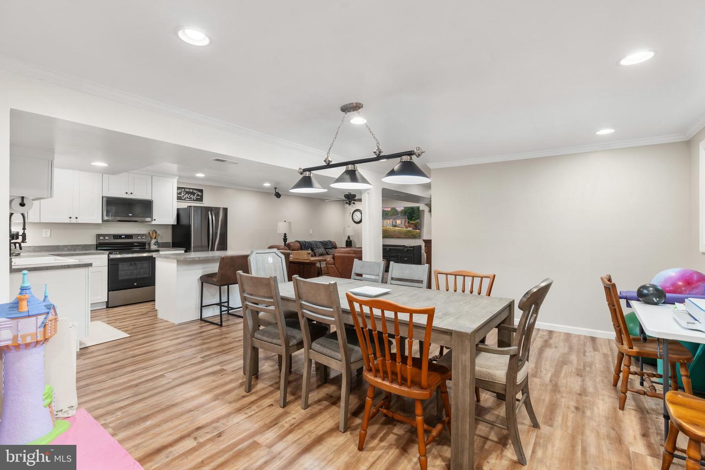 13668 POST OAK RD, SPOTSYLVANIA, Virginia 22551, 4 Bedrooms Bedrooms, ,3 BathroomsBathrooms,Residential,For sale,13668 POST OAK RD,VASP2034902 MLS # VASP2034902