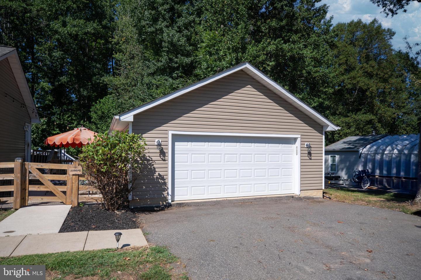13668 POST OAK RD, SPOTSYLVANIA, Virginia 22551, 4 Bedrooms Bedrooms, ,3 BathroomsBathrooms,Residential,For sale,13668 POST OAK RD,VASP2034902 MLS # VASP2034902