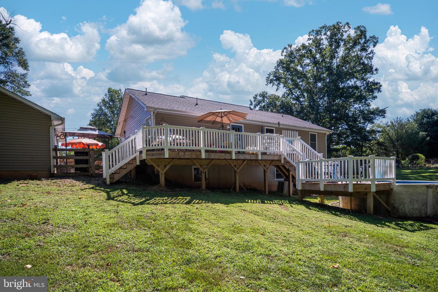 13668 POST OAK RD, SPOTSYLVANIA, Virginia 22551, 4 Bedrooms Bedrooms, ,3 BathroomsBathrooms,Residential,For sale,13668 POST OAK RD,VASP2034902 MLS # VASP2034902