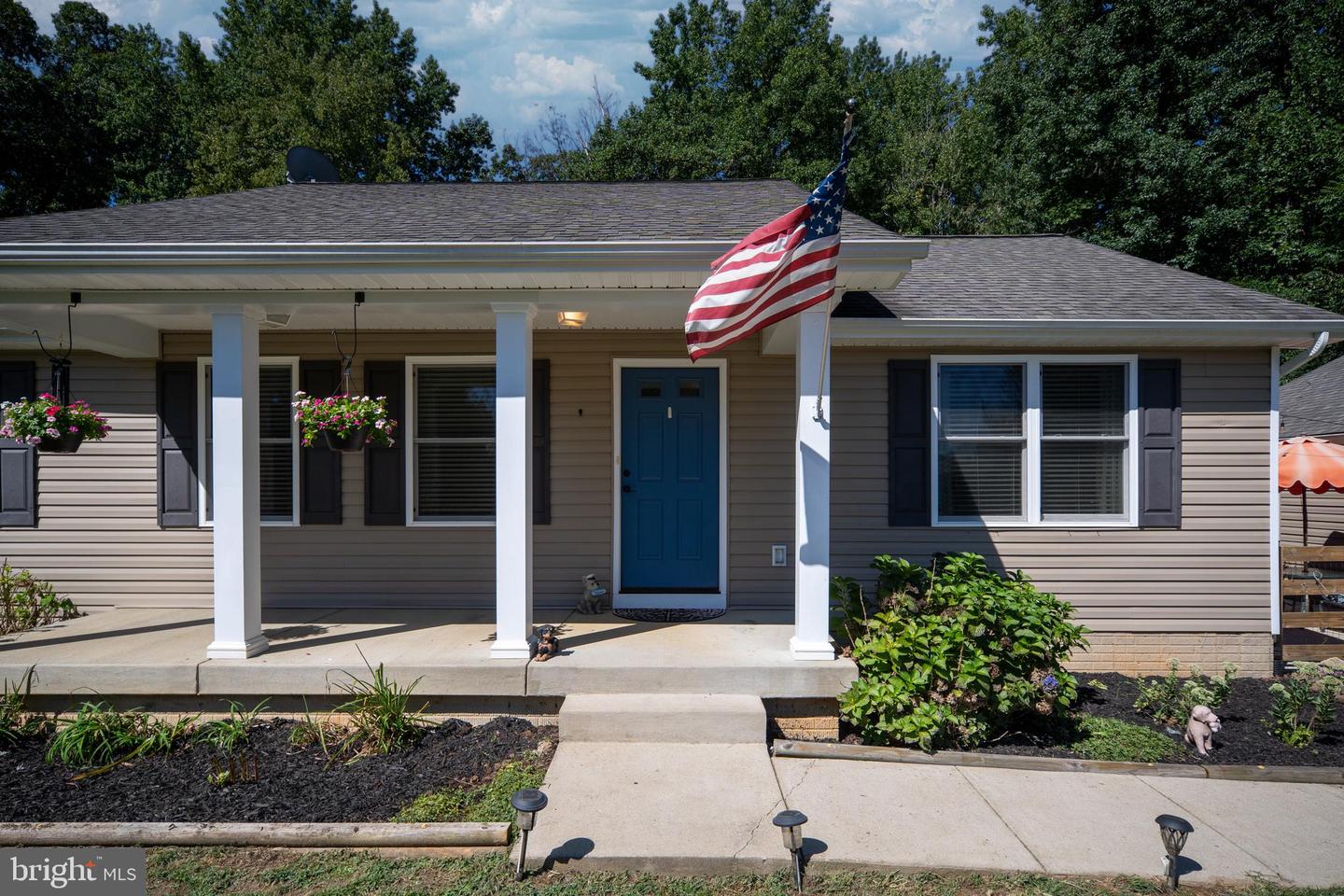 13668 POST OAK RD, SPOTSYLVANIA, Virginia 22551, 4 Bedrooms Bedrooms, ,3 BathroomsBathrooms,Residential,For sale,13668 POST OAK RD,VASP2034902 MLS # VASP2034902