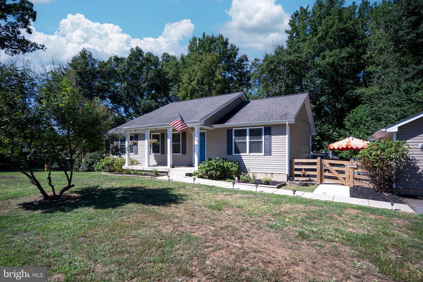 13668 POST OAK RD, SPOTSYLVANIA, Virginia 22551, 4 Bedrooms Bedrooms, ,3 BathroomsBathrooms,Residential,For sale,13668 POST OAK RD,VASP2034902 MLS # VASP2034902