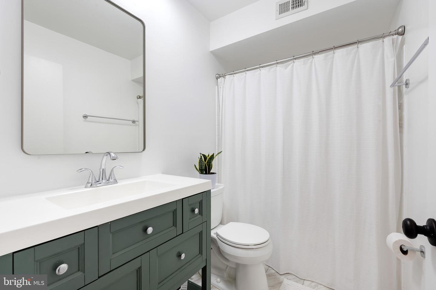 5829 REXFORD DR #713, SPRINGFIELD, Virginia 22152, 2 Bedrooms Bedrooms, ,2 BathroomsBathrooms,Residential,For sale,5829 REXFORD DR #713,VAFX2257768 MLS # VAFX2257768