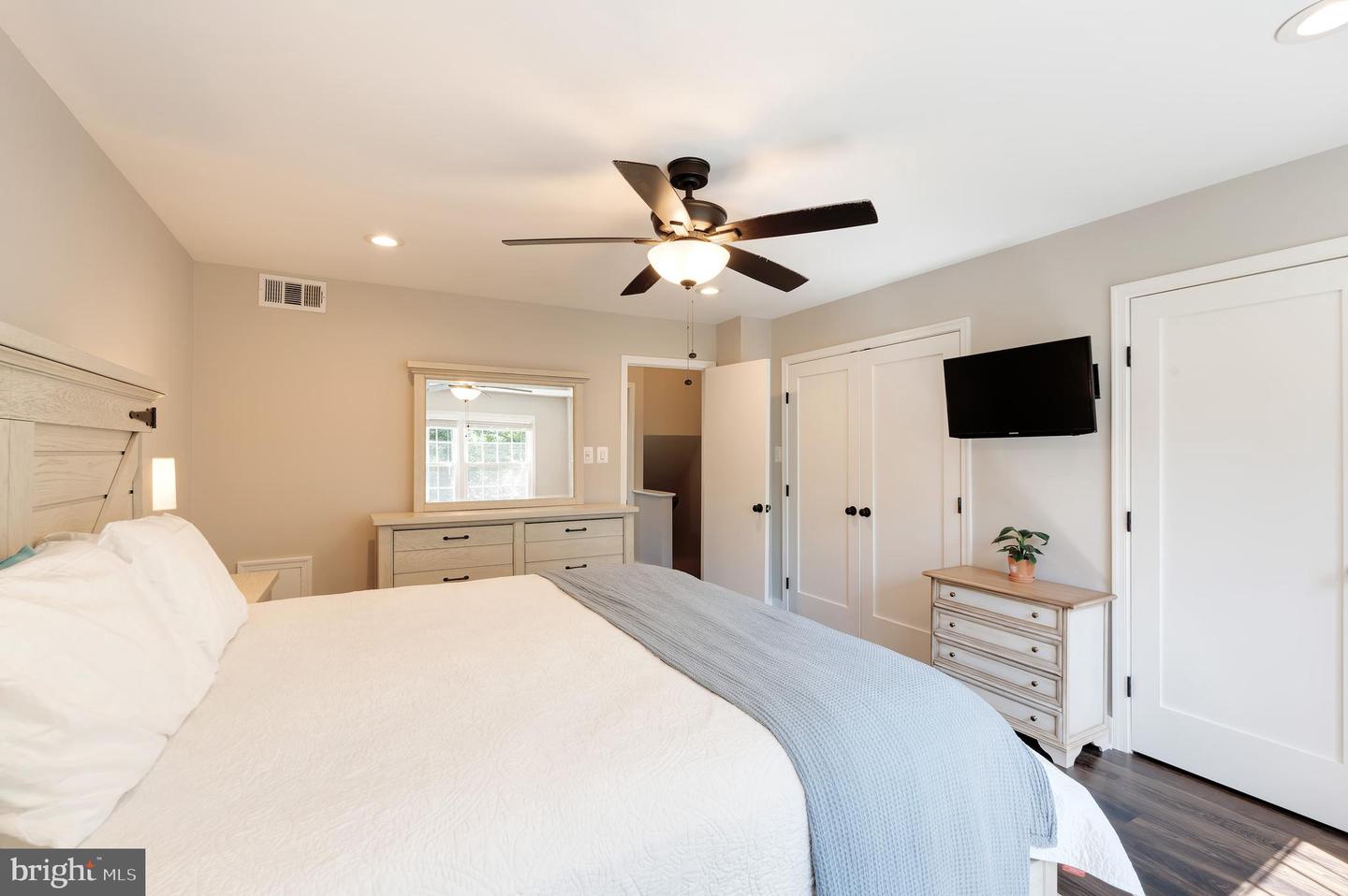 5829 REXFORD DR #713, SPRINGFIELD, Virginia 22152, 2 Bedrooms Bedrooms, ,2 BathroomsBathrooms,Residential,For sale,5829 REXFORD DR #713,VAFX2257768 MLS # VAFX2257768