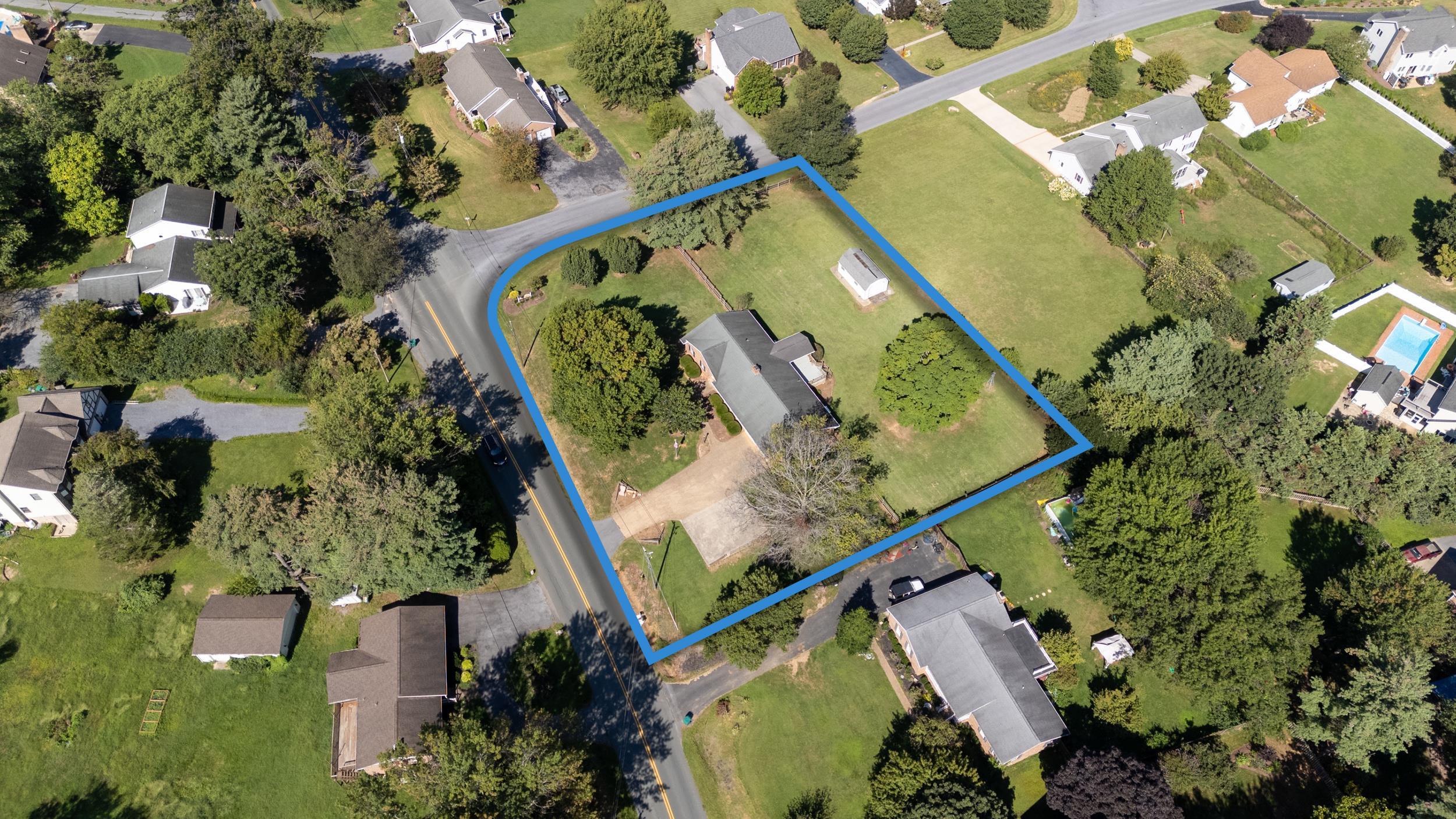 3615 SHEN LAKE DR, ROCKINGHAM, Virginia 22801, 4 Bedrooms Bedrooms, ,3 BathroomsBathrooms,Residential,3615 SHEN LAKE DR,668393 MLS # 668393