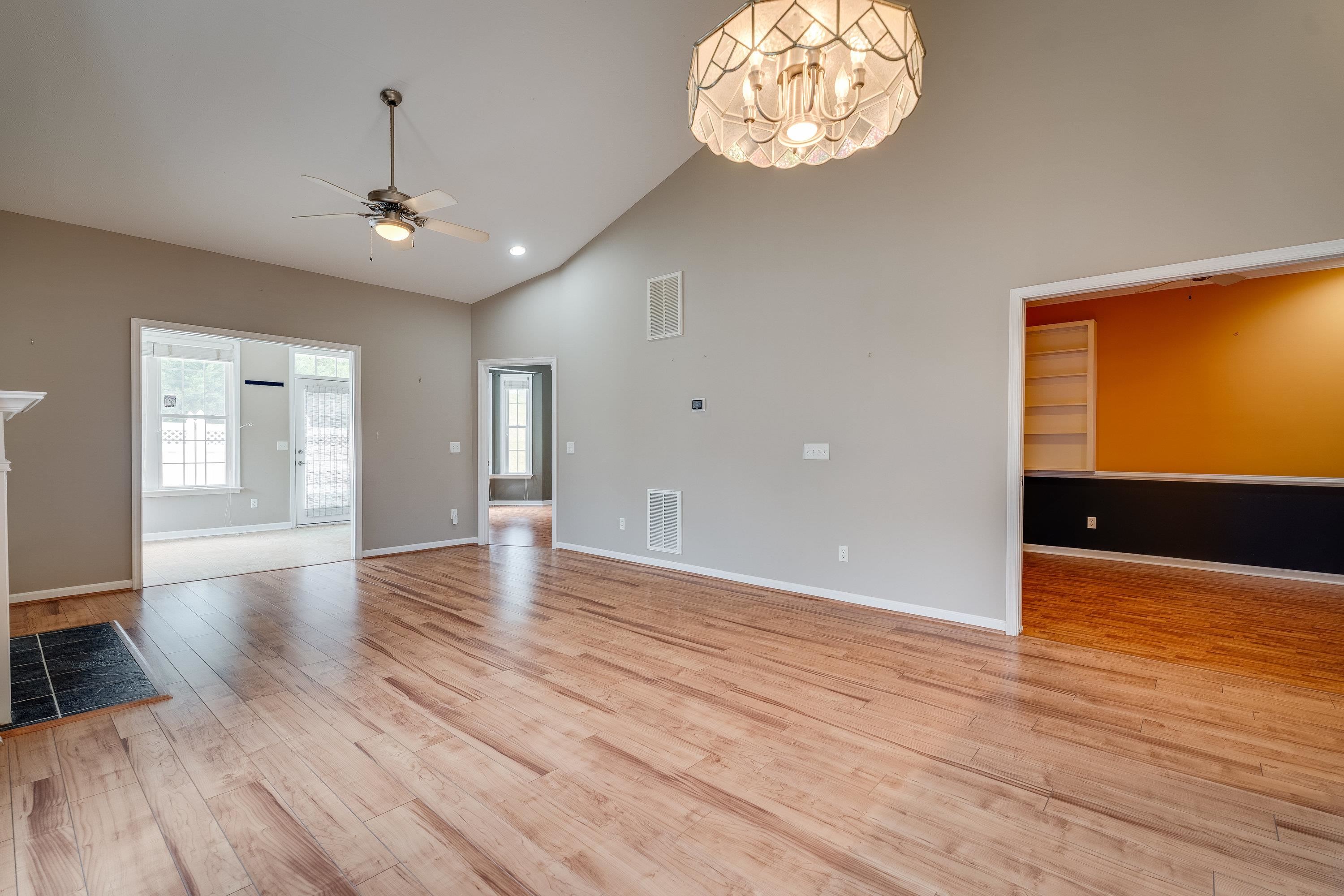 430 SILVER OAKS DR, ROCKINGHAM, Virginia 22801, 2 Bedrooms Bedrooms, ,2 BathroomsBathrooms,Residential,430 SILVER OAKS DR,668394 MLS # 668394