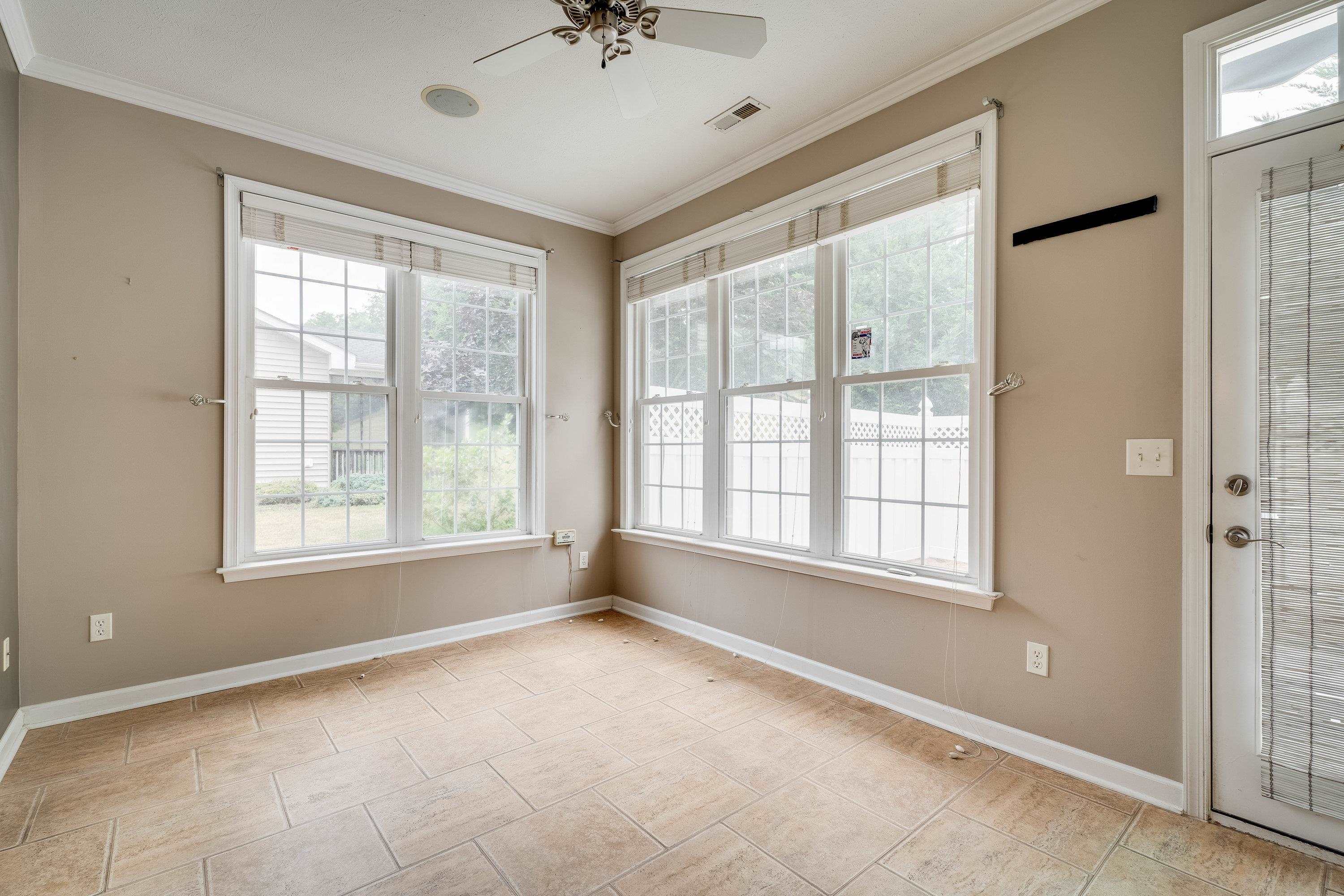430 SILVER OAKS DR, ROCKINGHAM, Virginia 22801, 2 Bedrooms Bedrooms, ,2 BathroomsBathrooms,Residential,430 SILVER OAKS DR,668394 MLS # 668394