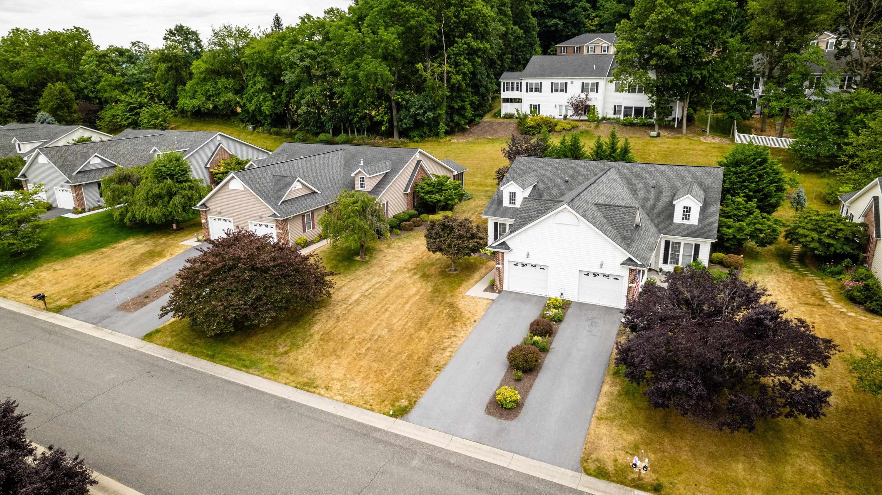 430 SILVER OAKS DR, ROCKINGHAM, Virginia 22801, 2 Bedrooms Bedrooms, ,2 BathroomsBathrooms,Residential,430 SILVER OAKS DR,668394 MLS # 668394