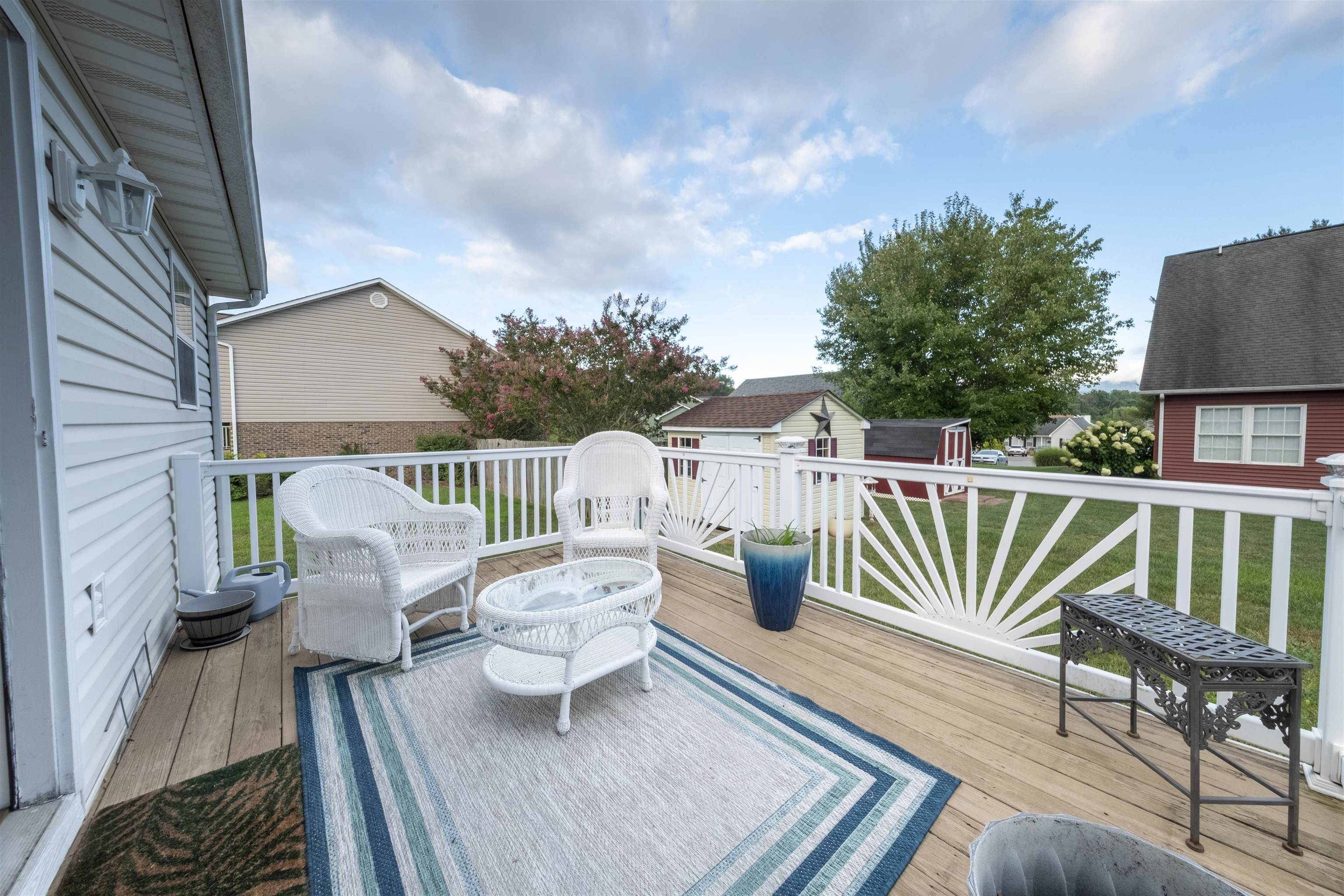 212 MAYFIELD LN, WAYNESBORO, Virginia 22980, 3 Bedrooms Bedrooms, ,2 BathroomsBathrooms,Residential,Oak Floors Galore,212 MAYFIELD LN,668400 MLS # 668400