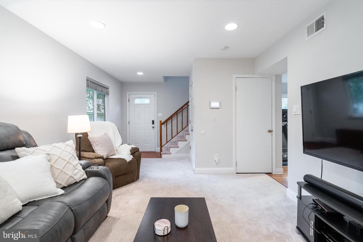 7911 CASA GRANDE PL #122-A, ALEXANDRIA, Virginia 22309, 3 Bedrooms Bedrooms, ,2 BathroomsBathrooms,Residential,For sale,7911 CASA GRANDE PL #122-A,VAFX2258234 MLS # VAFX2258234
