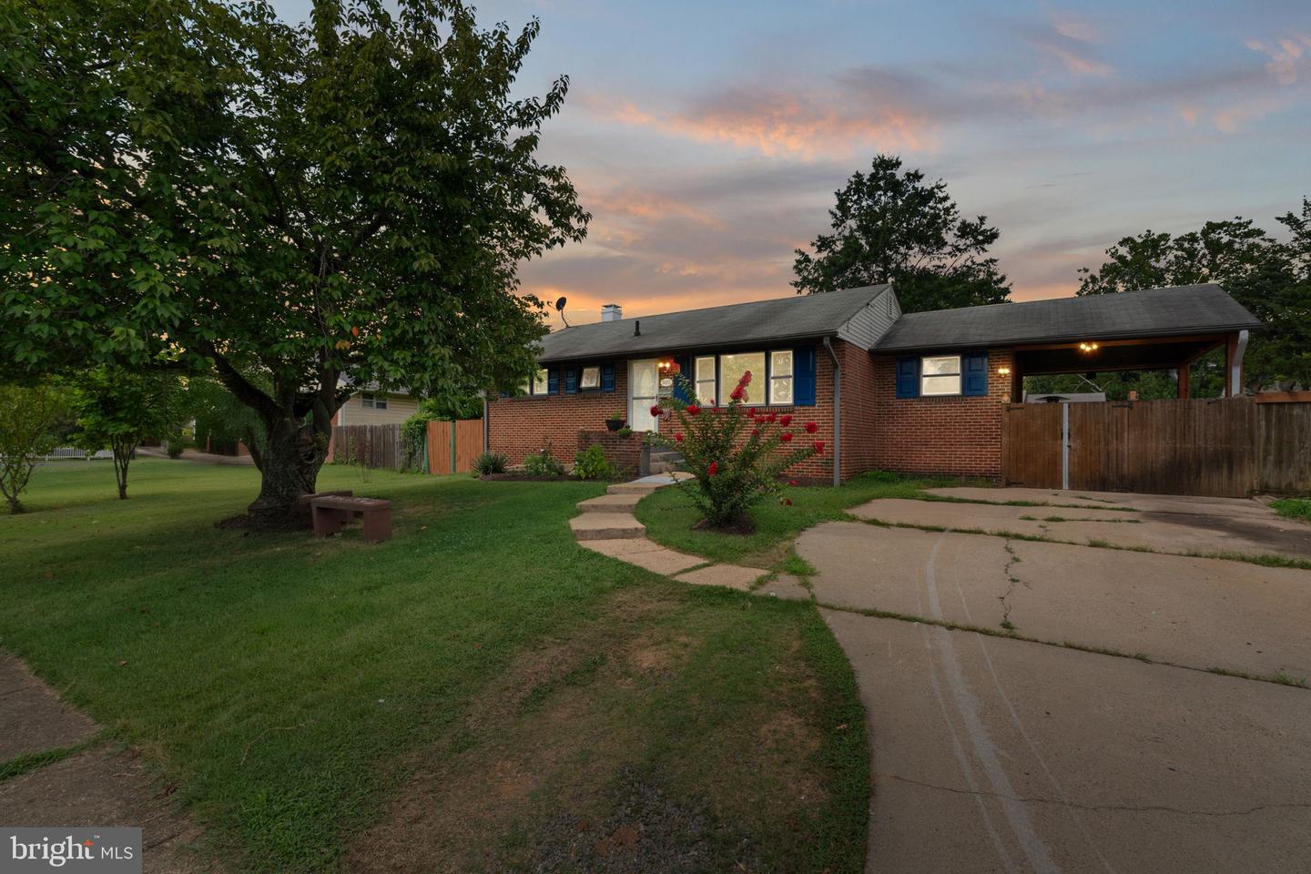 7420 STINSON RD, ALEXANDRIA, Virginia 22306, 5 Bedrooms Bedrooms, ,2 BathroomsBathrooms,Residential,For sale,7420 STINSON RD,VAFX2258546 MLS # VAFX2258546