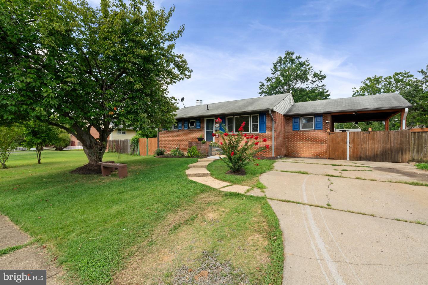 7420 STINSON RD, ALEXANDRIA, Virginia 22306, 5 Bedrooms Bedrooms, ,2 BathroomsBathrooms,Residential,For sale,7420 STINSON RD,VAFX2258546 MLS # VAFX2258546