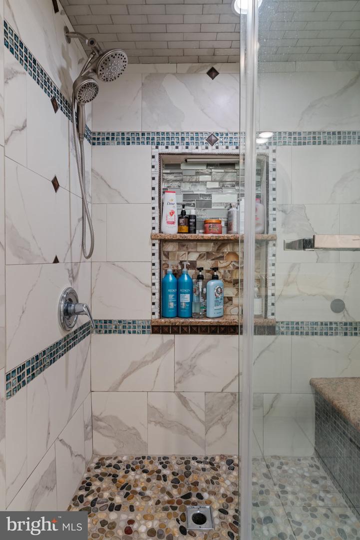 7420 STINSON RD, ALEXANDRIA, Virginia 22306, 5 Bedrooms Bedrooms, ,2 BathroomsBathrooms,Residential,For sale,7420 STINSON RD,VAFX2258546 MLS # VAFX2258546