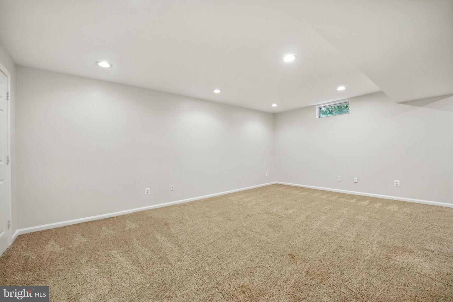 42972 DEER CHASE PL, ASHBURN, Virginia 20147, 4 Bedrooms Bedrooms, ,3 BathroomsBathrooms,Residential,For sale,42972 DEER CHASE PL,VALO2103546 MLS # VALO2103546