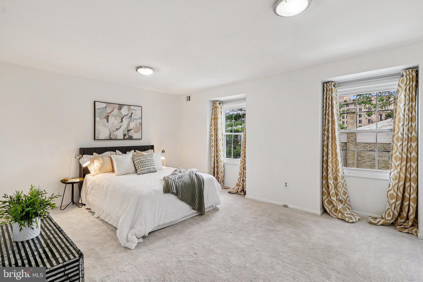 5018 DOMAIN PL, ALEXANDRIA, Virginia 22311, 3 Bedrooms Bedrooms, ,3 BathroomsBathrooms,Residential,For sale,5018 DOMAIN PL,VAAX2048110 MLS # VAAX2048110