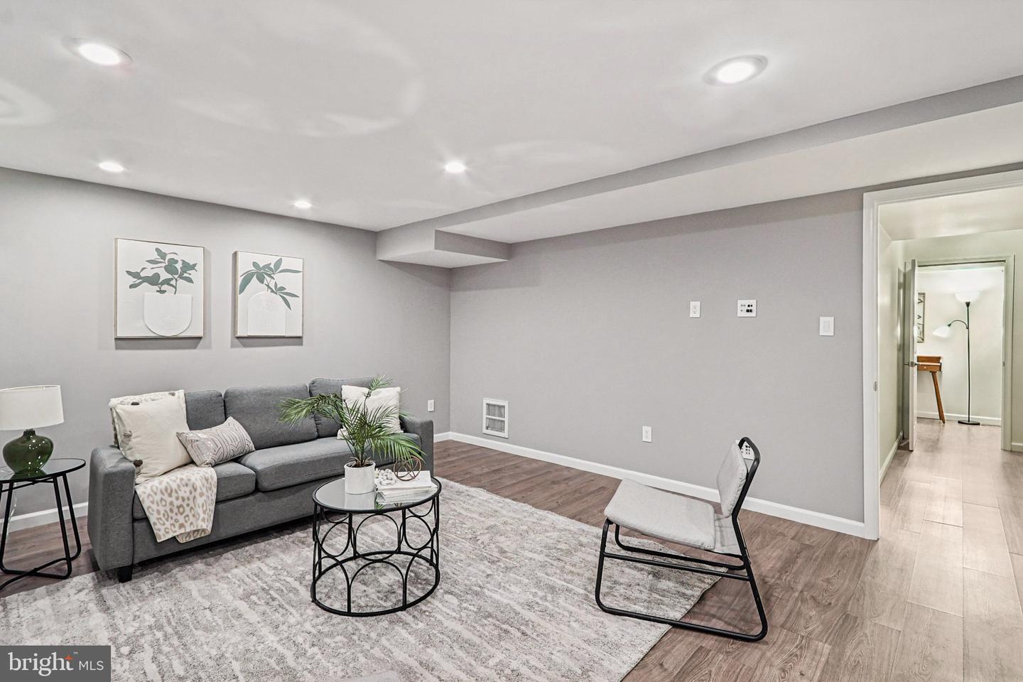 5018 DOMAIN PL, ALEXANDRIA, Virginia 22311, 3 Bedrooms Bedrooms, ,3 BathroomsBathrooms,Residential,For sale,5018 DOMAIN PL,VAAX2048110 MLS # VAAX2048110