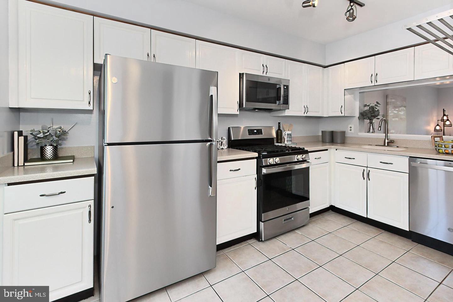 7527 CHRISLAND CV, FALLS CHURCH, Virginia 22042, 2 Bedrooms Bedrooms, ,2 BathroomsBathrooms,Residential,For sale,7527 CHRISLAND CV,VAFX2259622 MLS # VAFX2259622