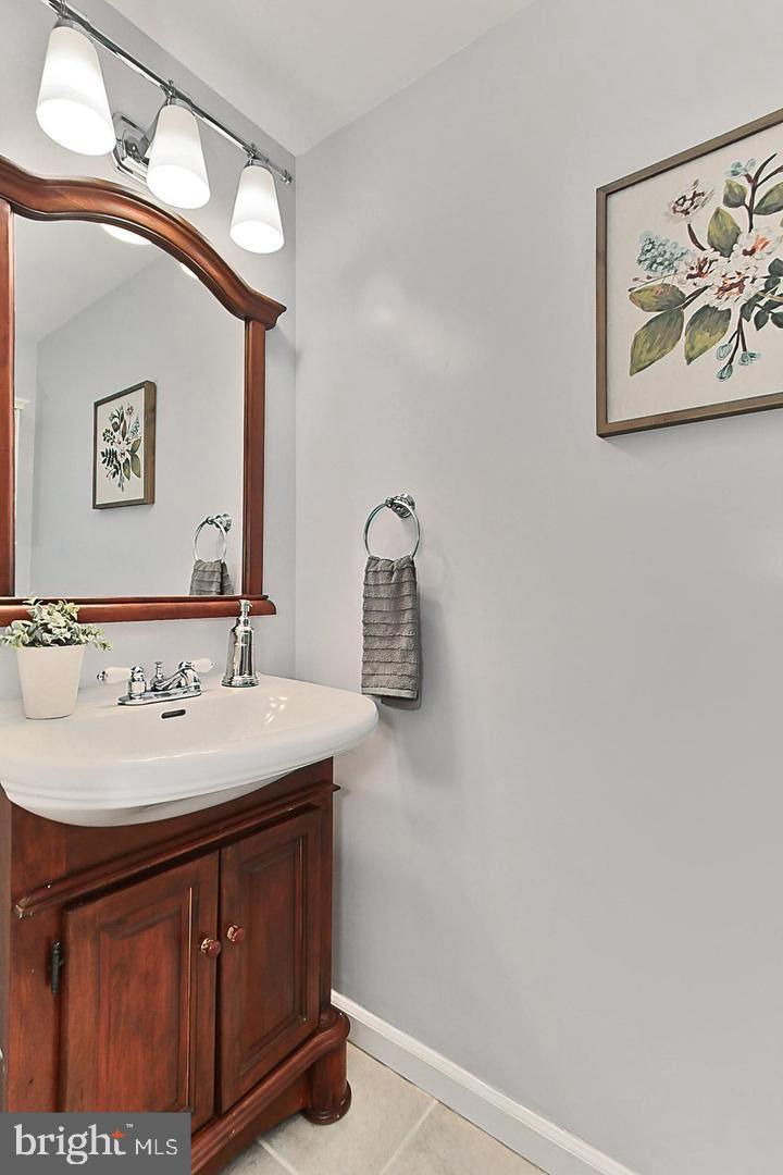 7527 CHRISLAND CV, FALLS CHURCH, Virginia 22042, 2 Bedrooms Bedrooms, ,2 BathroomsBathrooms,Residential,For sale,7527 CHRISLAND CV,VAFX2259622 MLS # VAFX2259622