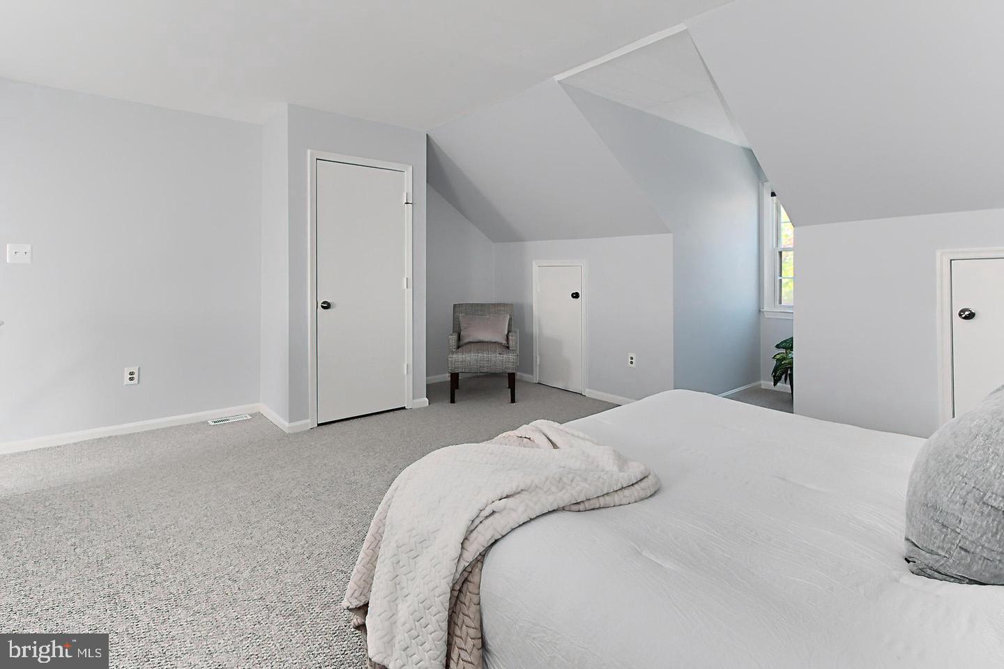 7527 CHRISLAND CV, FALLS CHURCH, Virginia 22042, 2 Bedrooms Bedrooms, ,2 BathroomsBathrooms,Residential,For sale,7527 CHRISLAND CV,VAFX2259622 MLS # VAFX2259622