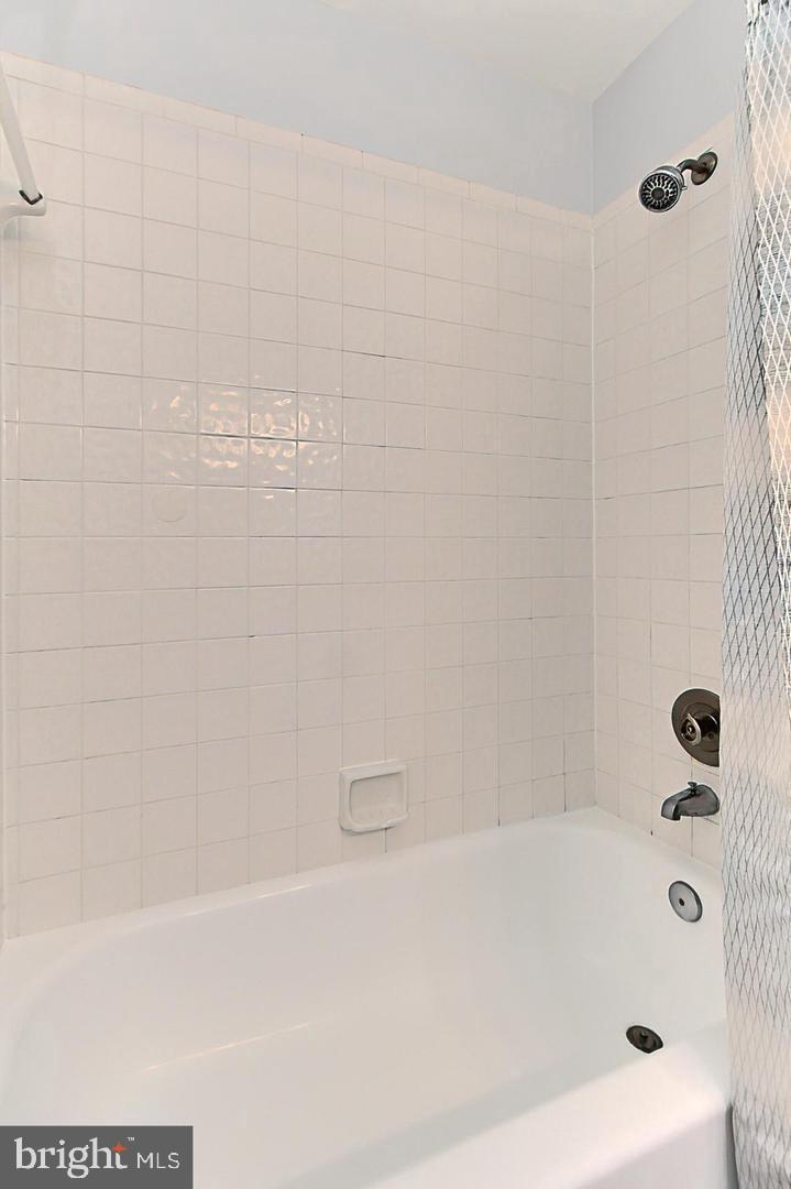 7527 CHRISLAND CV, FALLS CHURCH, Virginia 22042, 2 Bedrooms Bedrooms, ,2 BathroomsBathrooms,Residential,For sale,7527 CHRISLAND CV,VAFX2259622 MLS # VAFX2259622