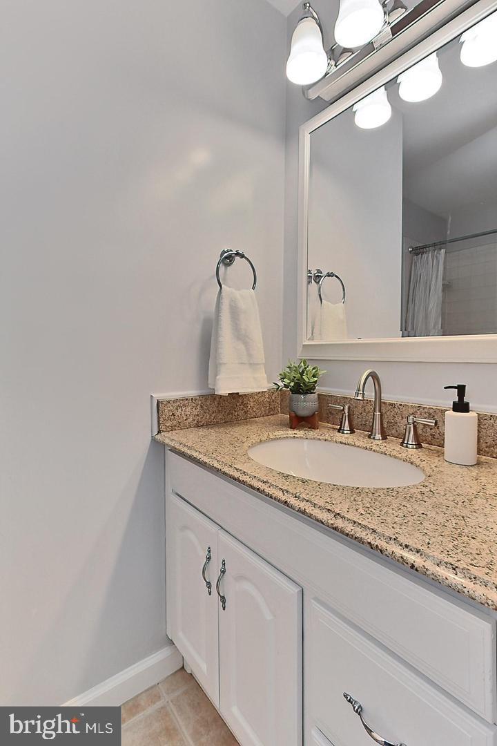 7527 CHRISLAND CV, FALLS CHURCH, Virginia 22042, 2 Bedrooms Bedrooms, ,2 BathroomsBathrooms,Residential,For sale,7527 CHRISLAND CV,VAFX2259622 MLS # VAFX2259622