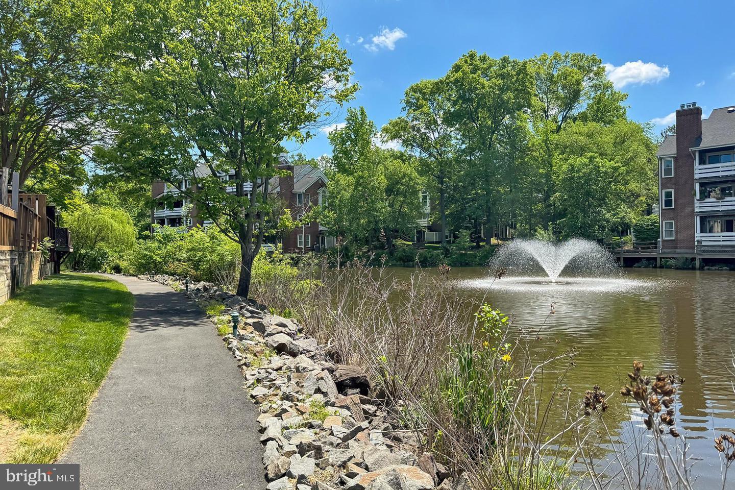 7527 CHRISLAND CV, FALLS CHURCH, Virginia 22042, 2 Bedrooms Bedrooms, ,2 BathroomsBathrooms,Residential,For sale,7527 CHRISLAND CV,VAFX2259622 MLS # VAFX2259622