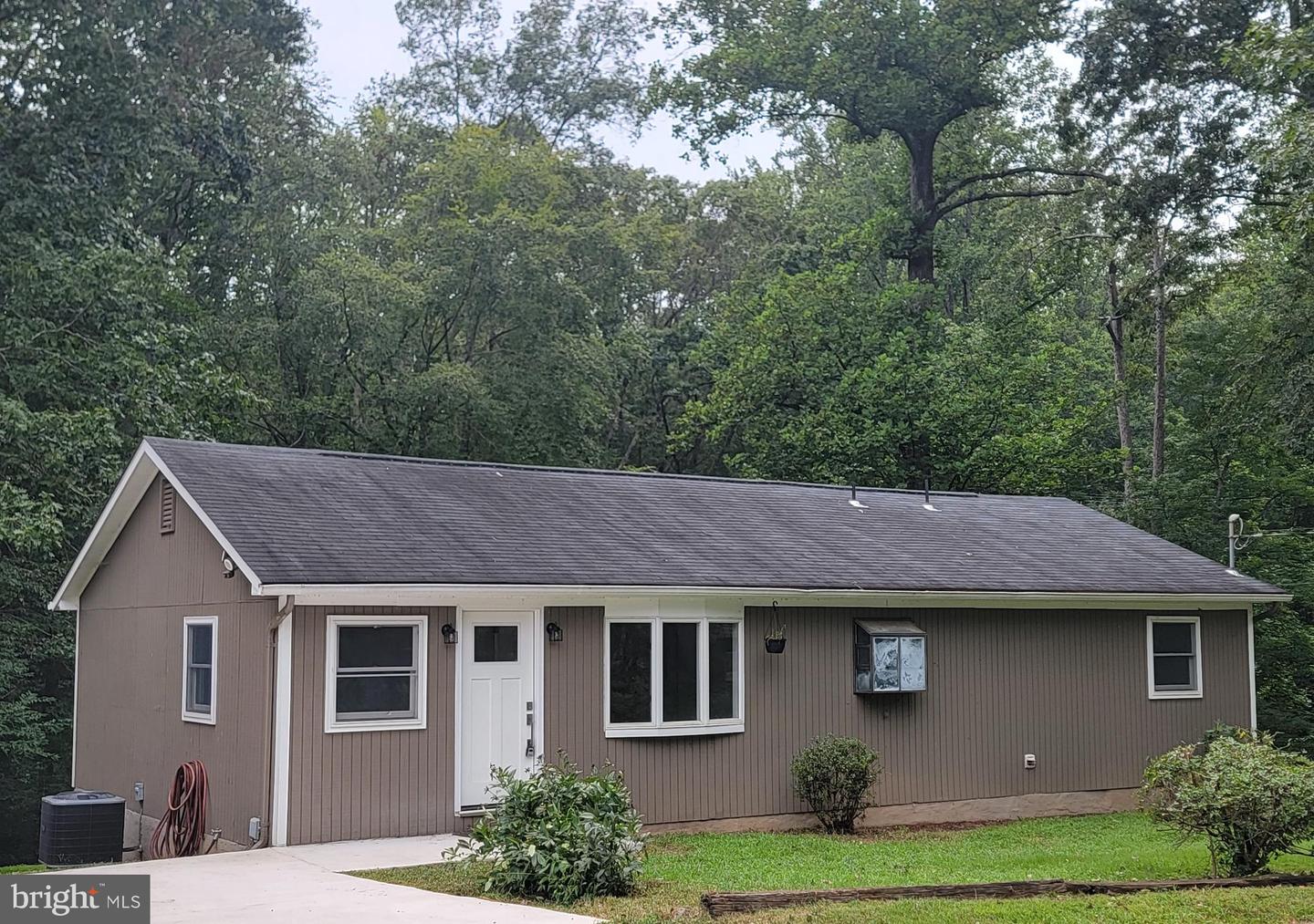 12050 LESTER RD, MANASSAS, Virginia 20112, 3 Bedrooms Bedrooms, ,2 BathroomsBathrooms,Residential,For sale,12050 LESTER RD,VAPW2100944 MLS # VAPW2100944