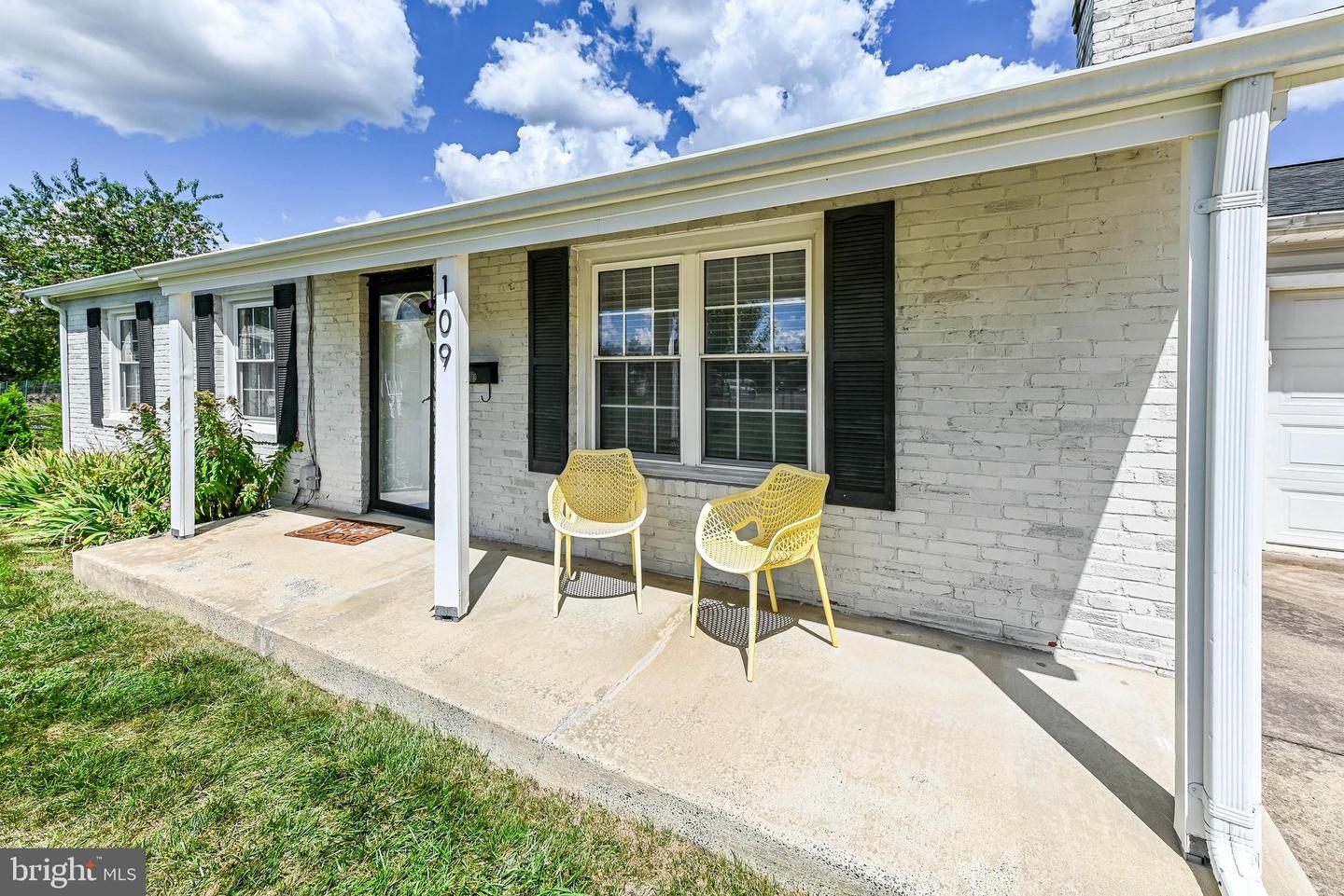 109 N SEQUOIA CT, STERLING, Virginia 20164, 3 Bedrooms Bedrooms, ,2 BathroomsBathrooms,Residential,For sale,109 N SEQUOIA CT,VALO2104134 MLS # VALO2104134