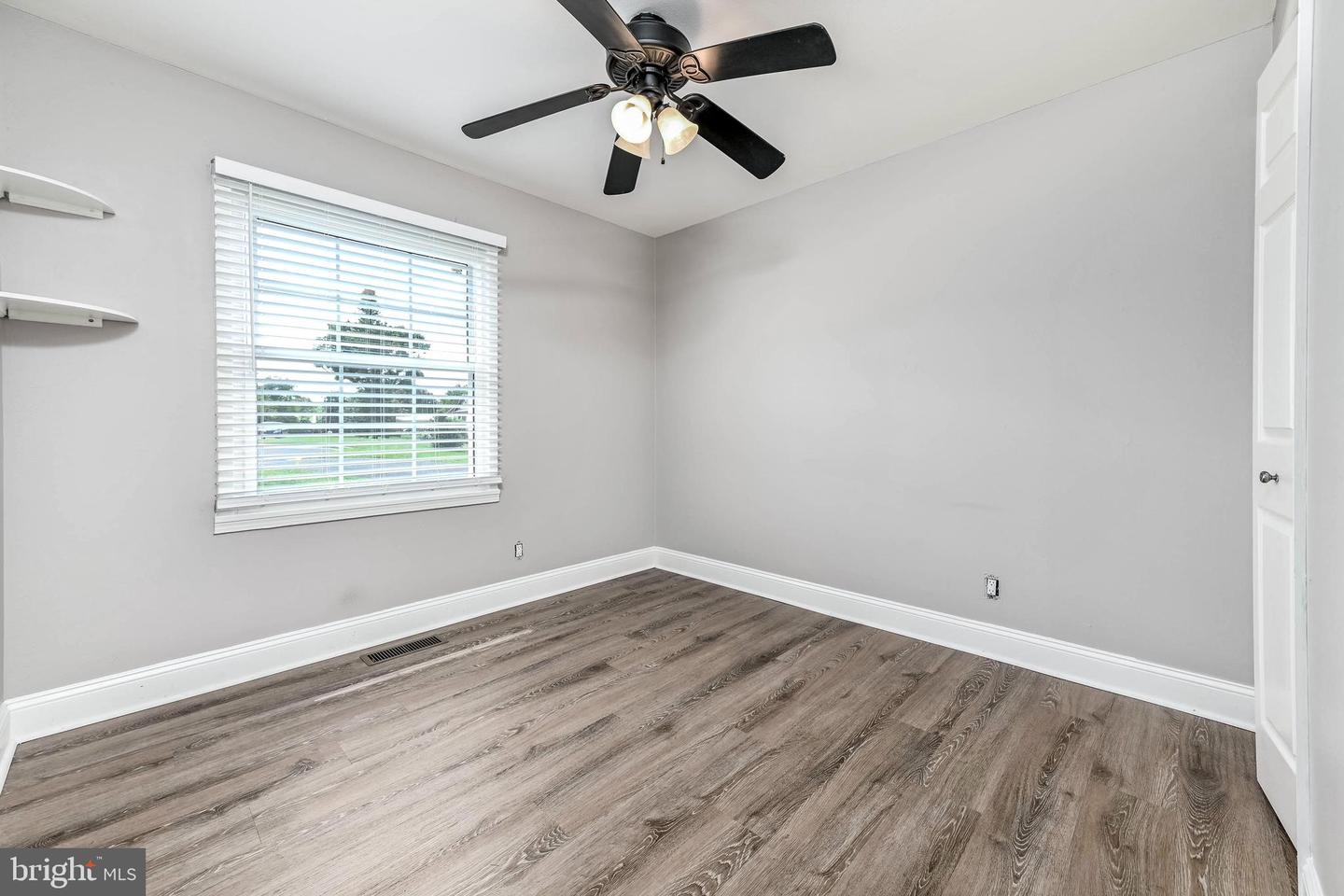 109 N SEQUOIA CT, STERLING, Virginia 20164, 3 Bedrooms Bedrooms, ,2 BathroomsBathrooms,Residential,For sale,109 N SEQUOIA CT,VALO2104134 MLS # VALO2104134