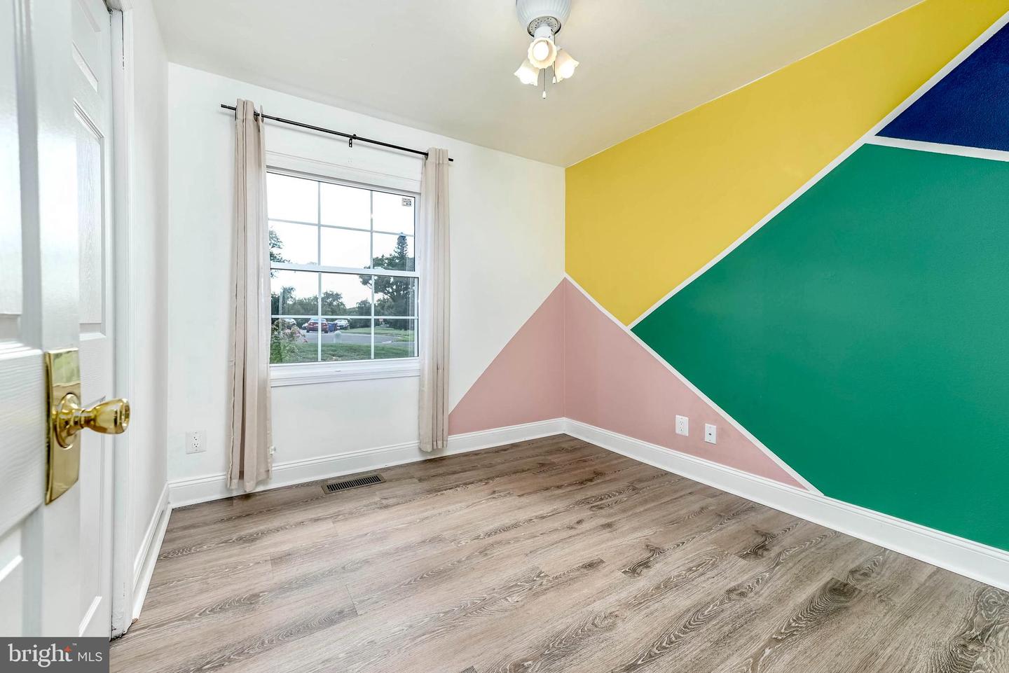 109 N SEQUOIA CT, STERLING, Virginia 20164, 3 Bedrooms Bedrooms, ,2 BathroomsBathrooms,Residential,For sale,109 N SEQUOIA CT,VALO2104134 MLS # VALO2104134