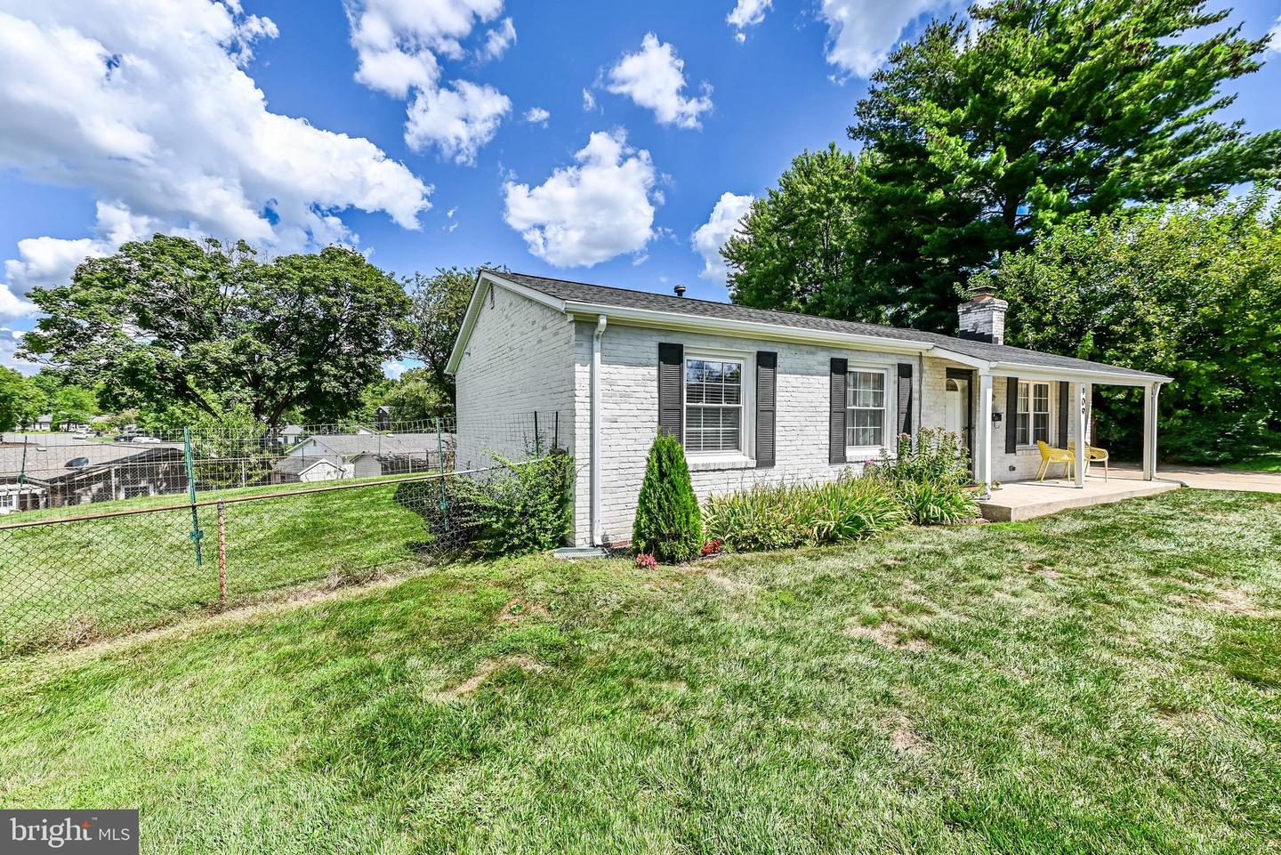 109 N SEQUOIA CT, STERLING, Virginia 20164, 3 Bedrooms Bedrooms, ,2 BathroomsBathrooms,Residential,For sale,109 N SEQUOIA CT,VALO2104134 MLS # VALO2104134