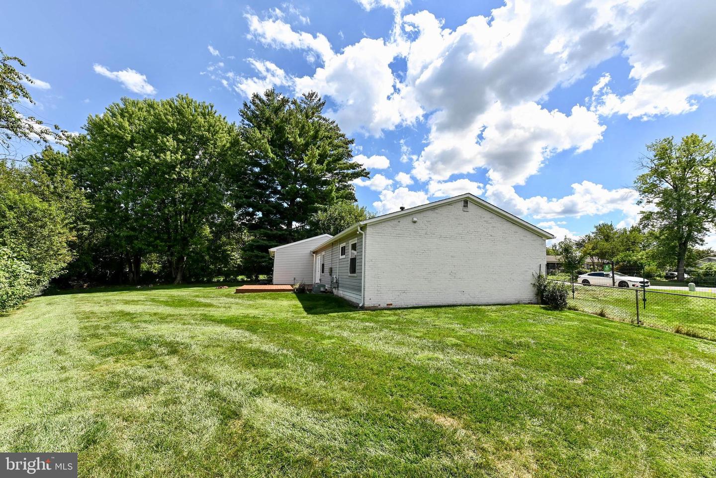109 N SEQUOIA CT, STERLING, Virginia 20164, 3 Bedrooms Bedrooms, ,2 BathroomsBathrooms,Residential,For sale,109 N SEQUOIA CT,VALO2104134 MLS # VALO2104134
