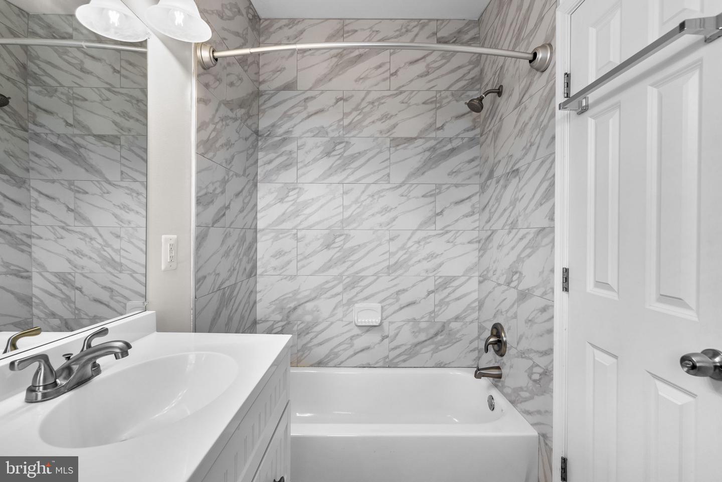 925 DECATUR ST NW, WASHINGTON, District Of Columbia 20011, 4 Bedrooms Bedrooms, ,3 BathroomsBathrooms,Residential,For sale,925 DECATUR ST NW,DCDC2214290 MLS # DCDC2214290