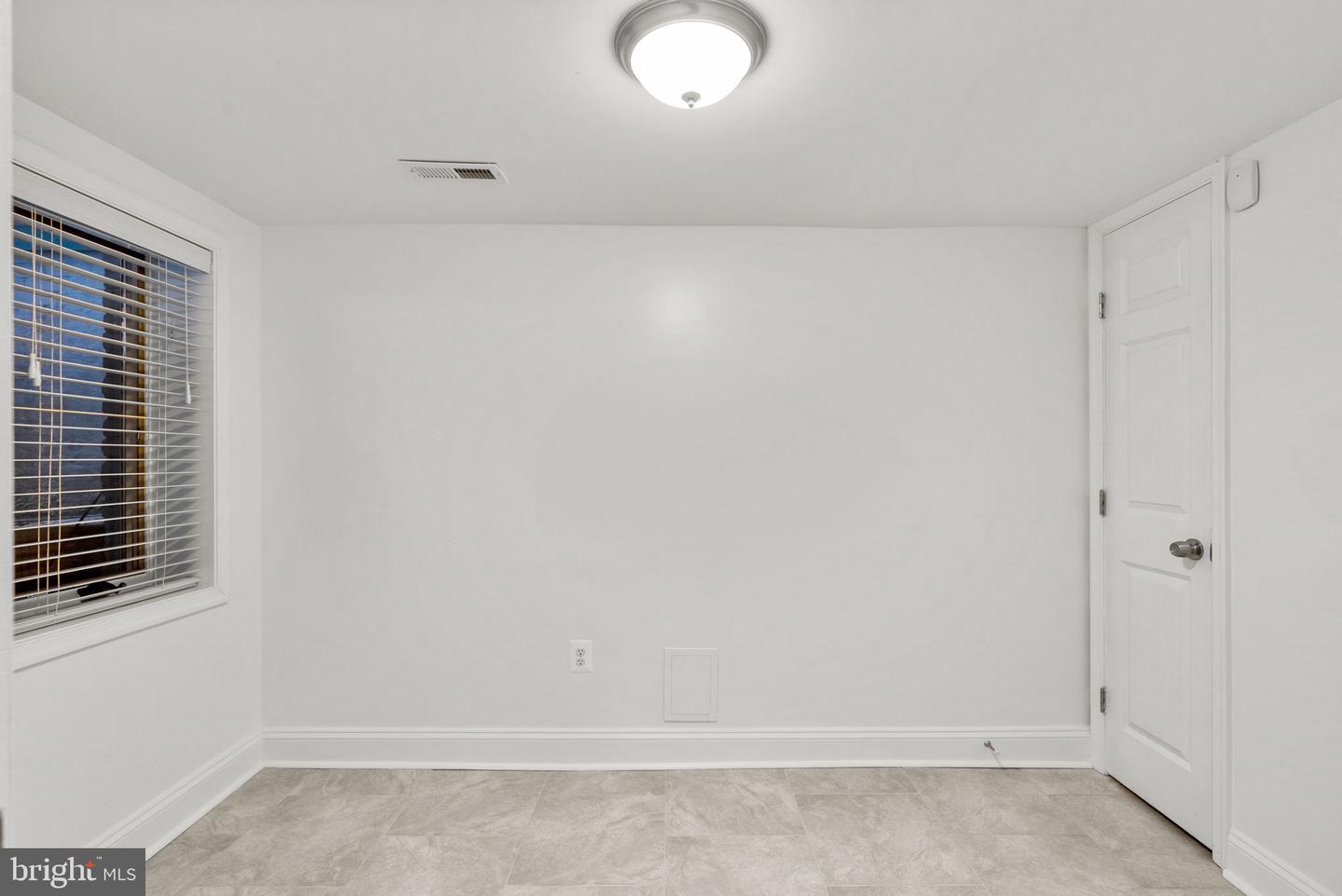 925 DECATUR ST NW, WASHINGTON, District Of Columbia 20011, 4 Bedrooms Bedrooms, ,3 BathroomsBathrooms,Residential,For sale,925 DECATUR ST NW,DCDC2214290 MLS # DCDC2214290