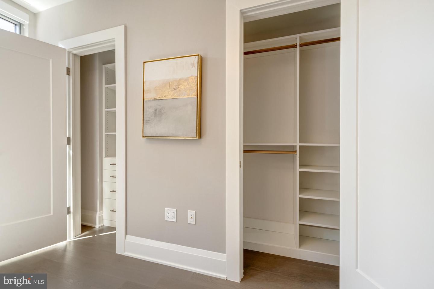 310 STRAND ST #304, ALEXANDRIA, Virginia 22314, 2 Bedrooms Bedrooms, 5 Rooms Rooms,2 BathroomsBathrooms,Residential,For sale,310 STRAND ST #304,VAAX2048404 MLS # VAAX2048404