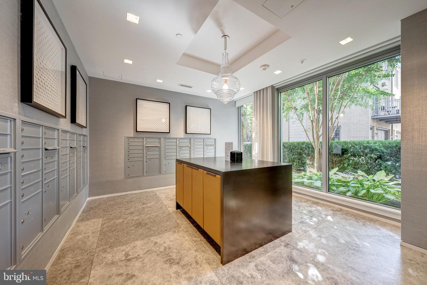 310 STRAND ST #304, ALEXANDRIA, Virginia 22314, 2 Bedrooms Bedrooms, 5 Rooms Rooms,2 BathroomsBathrooms,Residential,For sale,310 STRAND ST #304,VAAX2048404 MLS # VAAX2048404