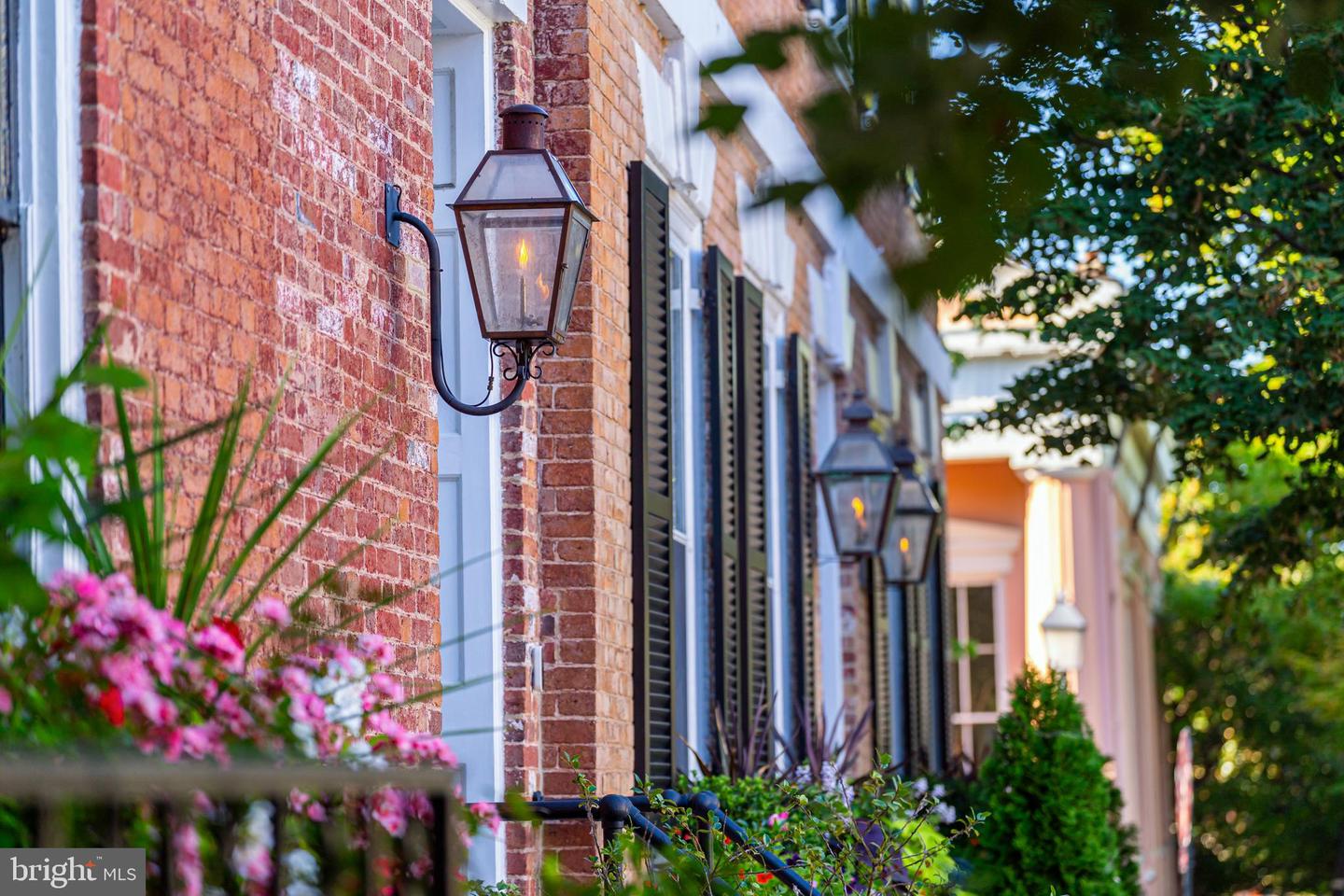 310 STRAND ST #304, ALEXANDRIA, Virginia 22314, 2 Bedrooms Bedrooms, 5 Rooms Rooms,2 BathroomsBathrooms,Residential,For sale,310 STRAND ST #304,VAAX2048404 MLS # VAAX2048404