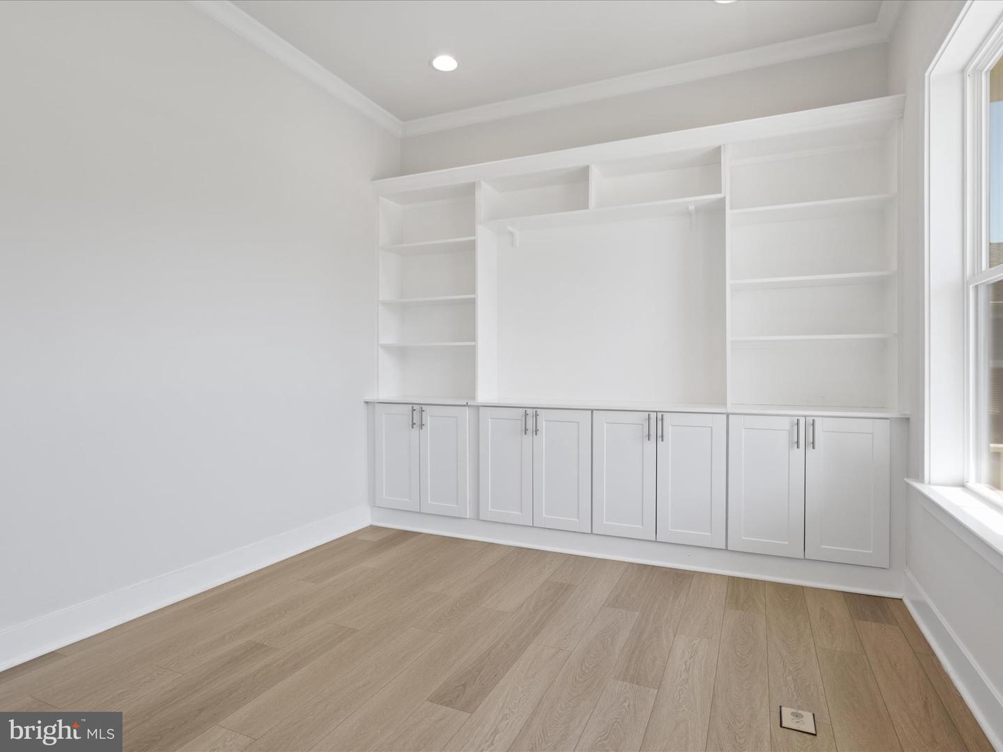 23637 CRANFORD KNOLL CT, ALDIE, Virginia 20105, 5 Bedrooms Bedrooms, ,4 BathroomsBathrooms,Residential,For sale,23637 CRANFORD KNOLL CT,VALO2104276 MLS # VALO2104276