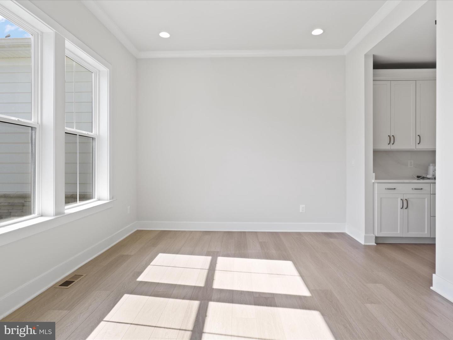 23637 CRANFORD KNOLL CT, ALDIE, Virginia 20105, 5 Bedrooms Bedrooms, ,4 BathroomsBathrooms,Residential,For sale,23637 CRANFORD KNOLL CT,VALO2104276 MLS # VALO2104276
