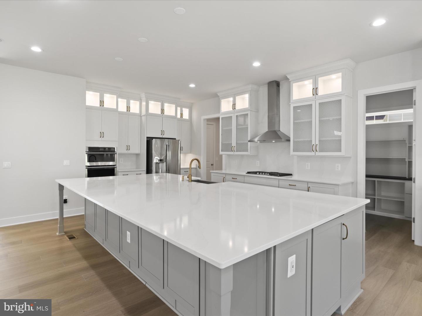 23637 CRANFORD KNOLL CT, ALDIE, Virginia 20105, 5 Bedrooms Bedrooms, ,4 BathroomsBathrooms,Residential,For sale,23637 CRANFORD KNOLL CT,VALO2104276 MLS # VALO2104276